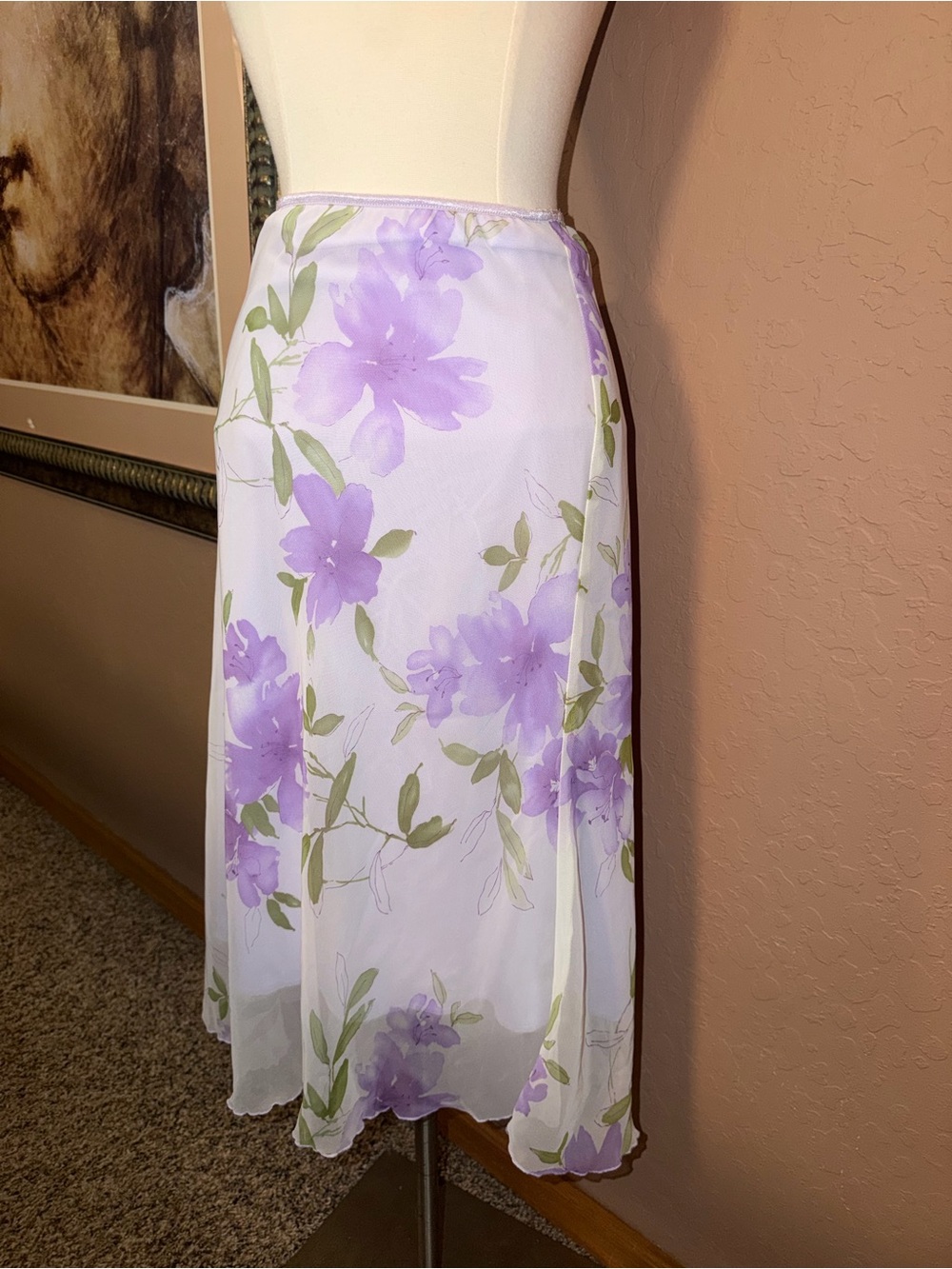 90s Inspired Wrapper Lightweight and Flowy Lavender Floral Midi Skirt Size L